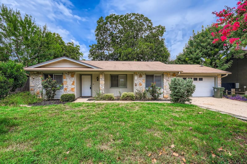 Virtual tour of 10904 Hard Rock Rd