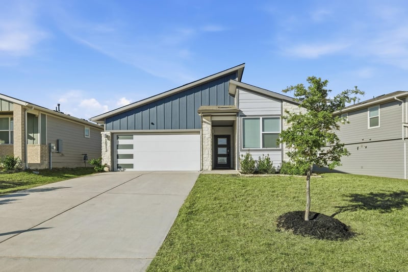 Virtual tour of 10912 Fulton Ave