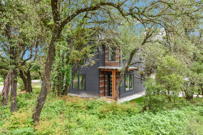Virtual tour of 10918 Ridgeway ST