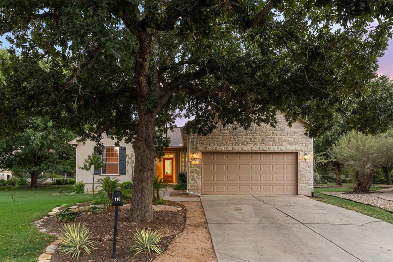 Virtual tour of 110 Hale Ct