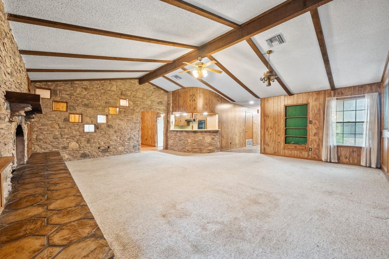 Virtual tour of 1101 Horizon Park BLVD