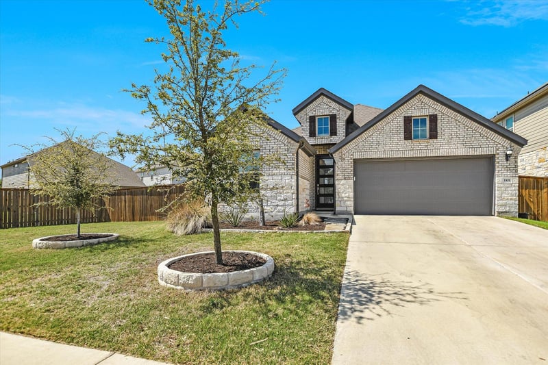 Virtual tour of 1101 Terrace View DR