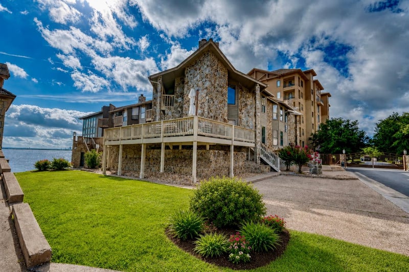 Virtual tour of 1101 The Cape RD Unit #2