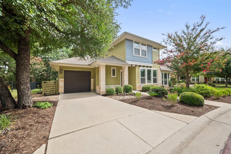 Virtual tour of 11013 Avery Station LOOP Unit #31