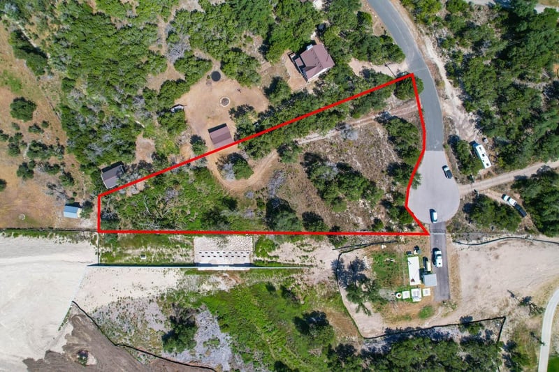 Virtual tour of 1102 Debco LN