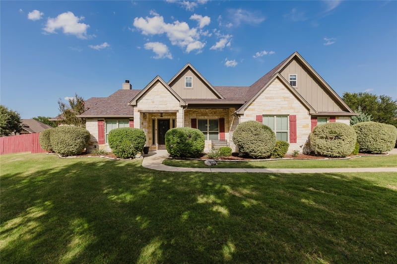 Virtual tour of 1102  Deer Xing