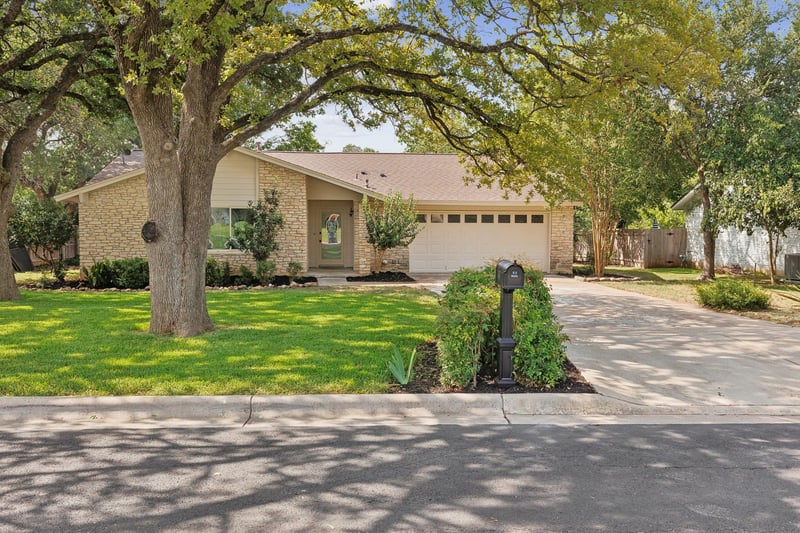 Virtual tour of 1102 Dunman DR