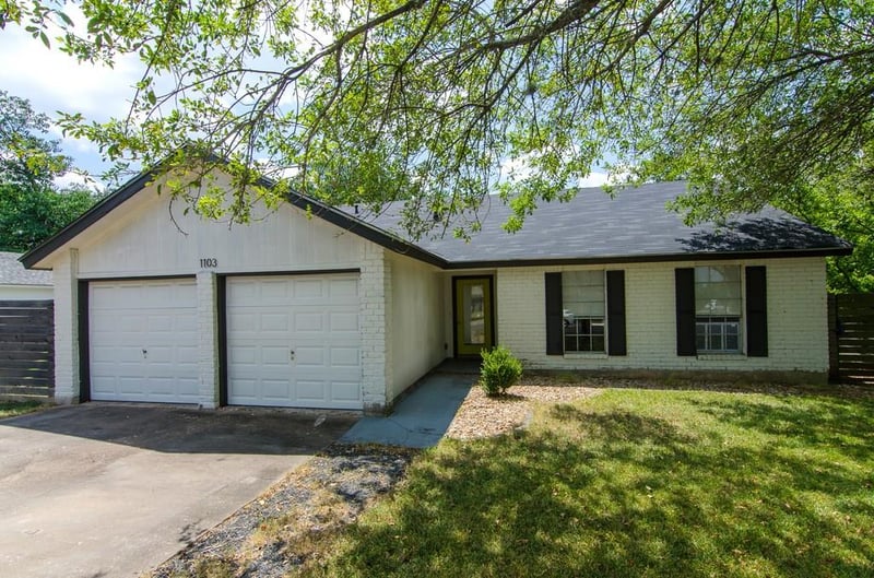 Virtual tour of 1103 Echo Ln