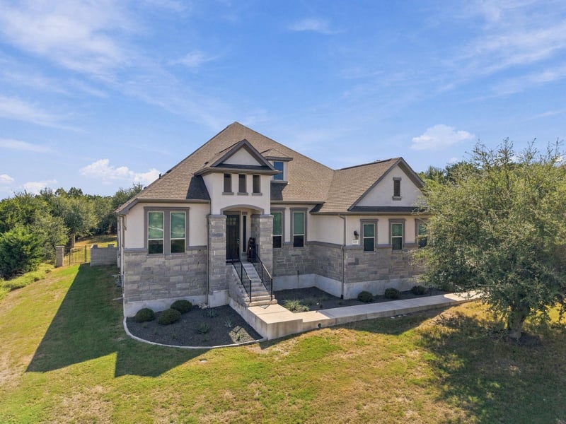 Virtual tour of 1108 Gato Del Sol Ave