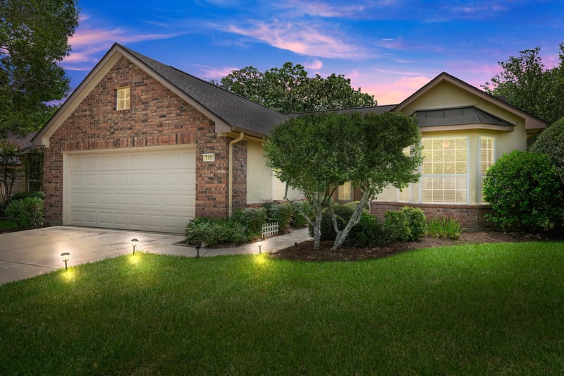 Virtual tour of 111 Bass ST