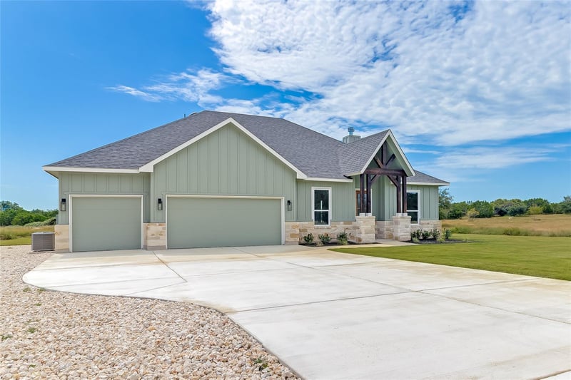 Virtual tour of 111 Draper LN