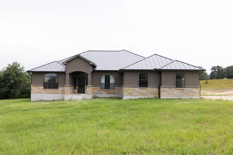 Virtual tour of 111 Powder RDG