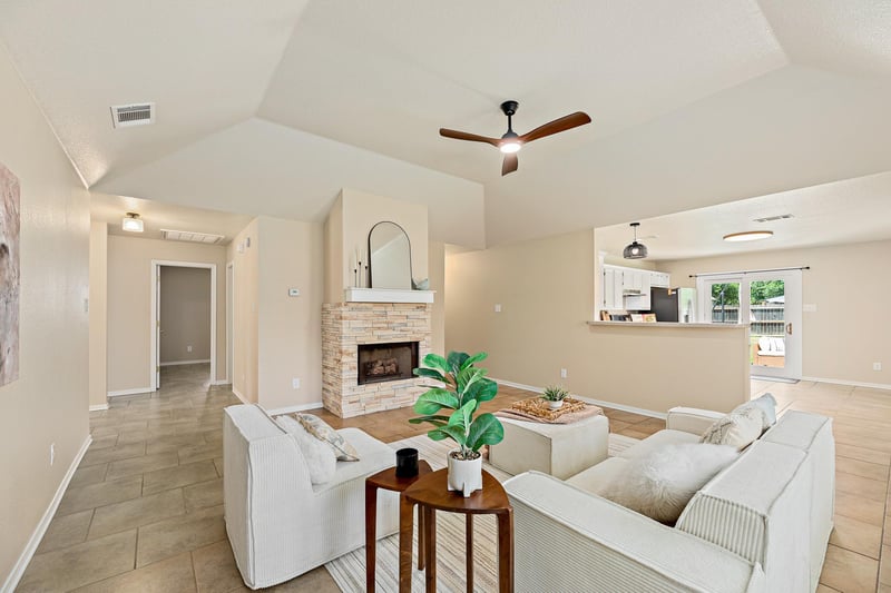 Virtual tour of 111 Stephen LN