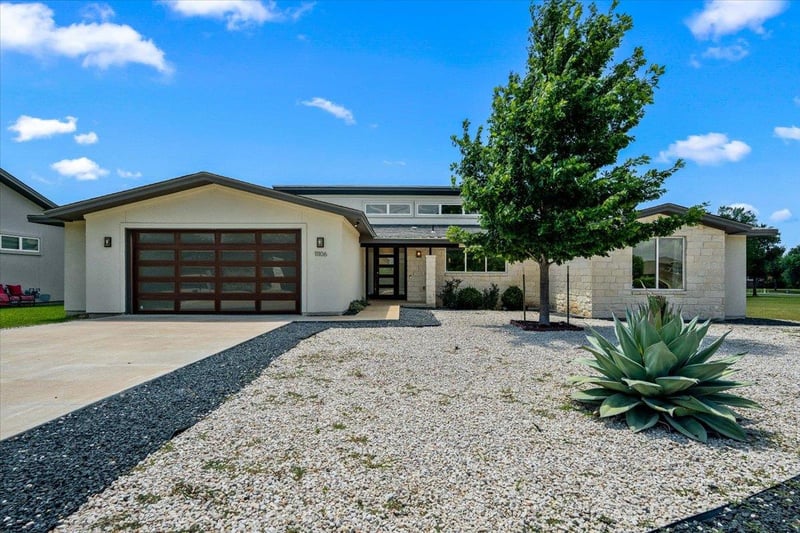 Virtual tour of 11106 Golf CV