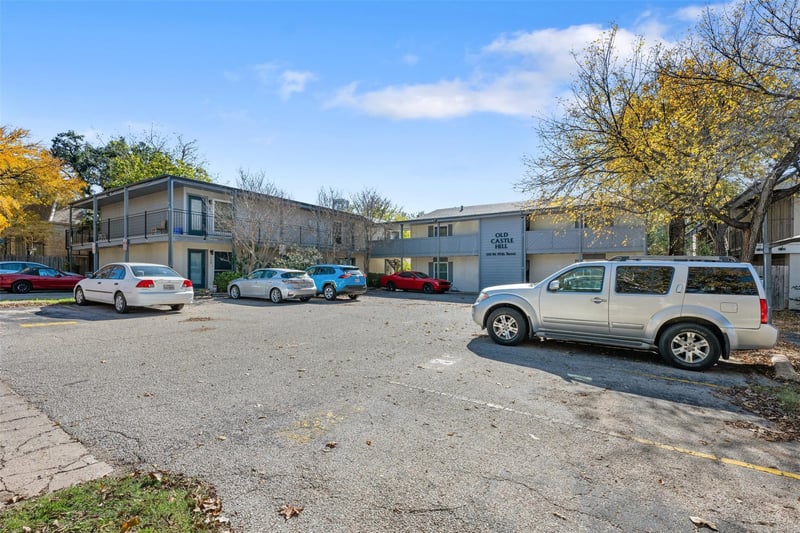 Virtual tour of 1111 W 10th ST Unit #202