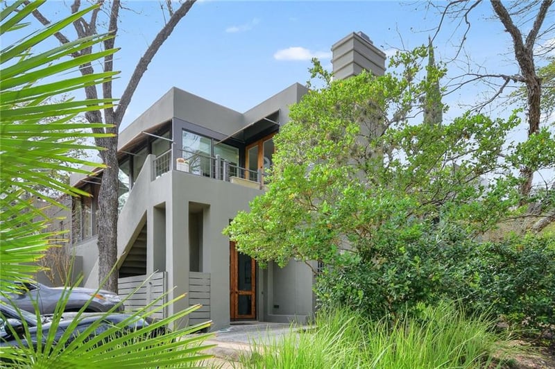 Virtual tour of 1111 W 12th ST Unit #101