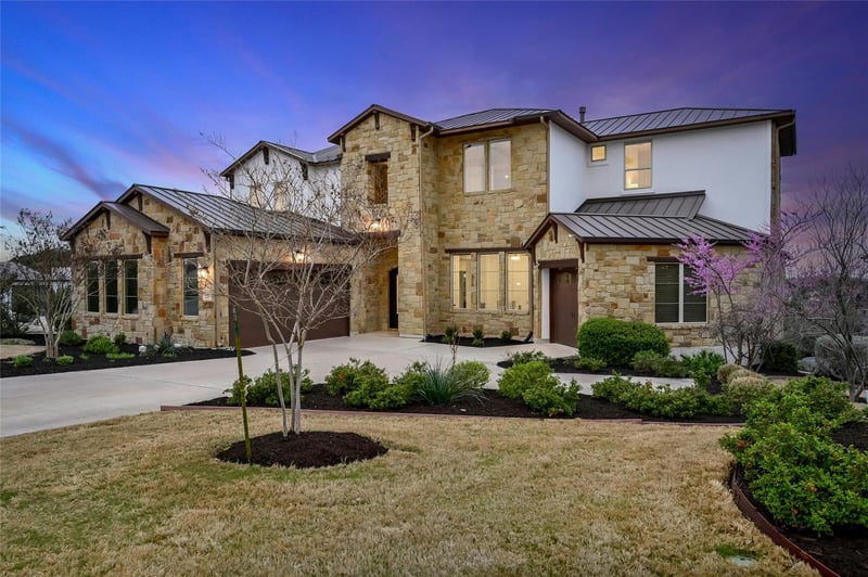 Virtual tour of 1112 Crestone Stream DR