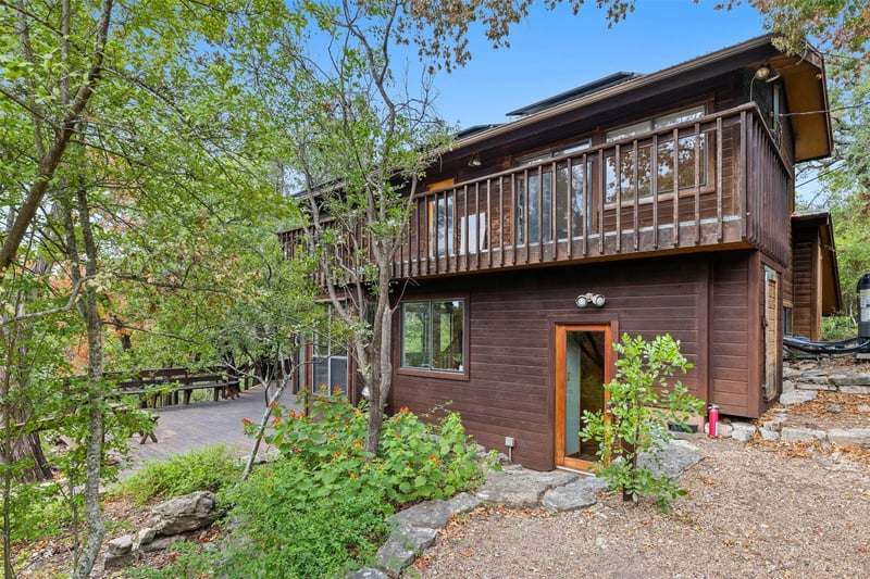 Virtual tour of 1112 Wild Basin LDG