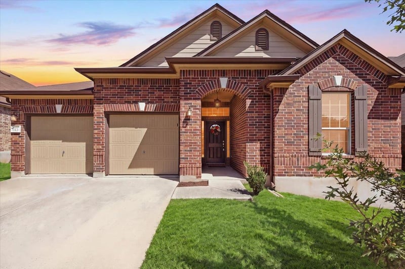 Virtual tour of 1113 Renaissance TRL
