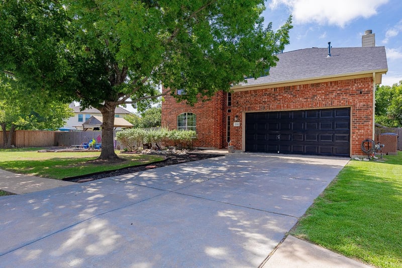 Virtual tour of 1114 Calistoga DR