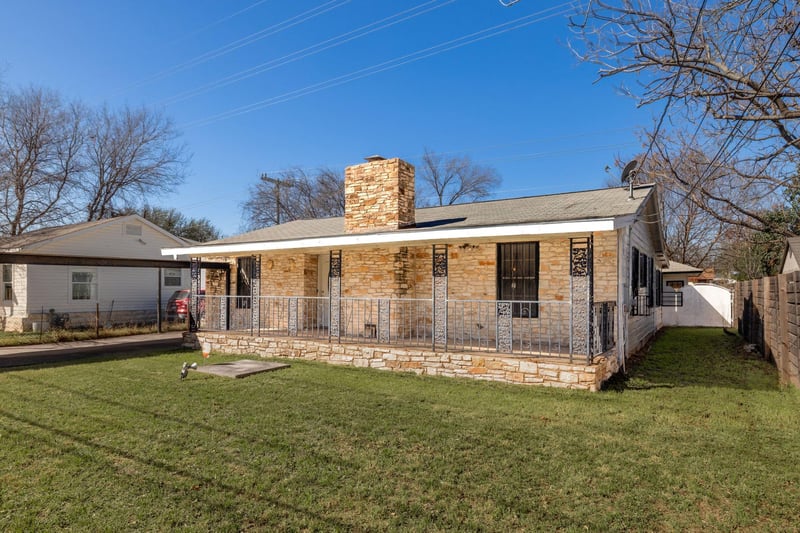 Virtual tour of 1114 Richardine Ave