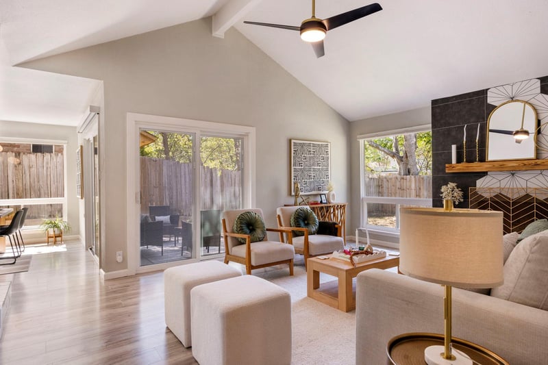 Virtual tour of 1115 Echo LN