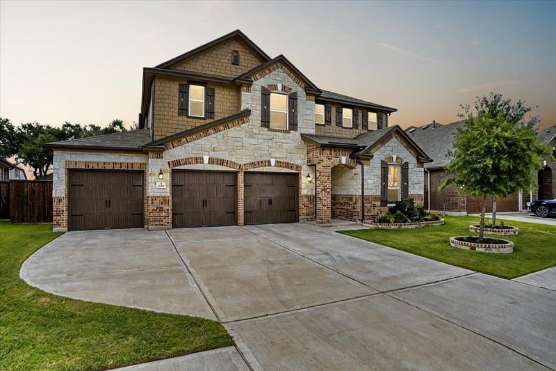 Virtual tour of 1116 Sampley LN