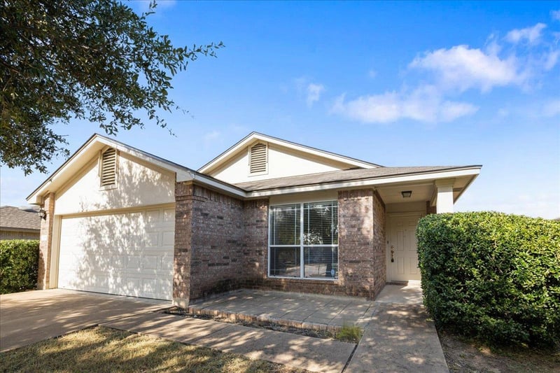 Virtual tour of 1118 Remington DR