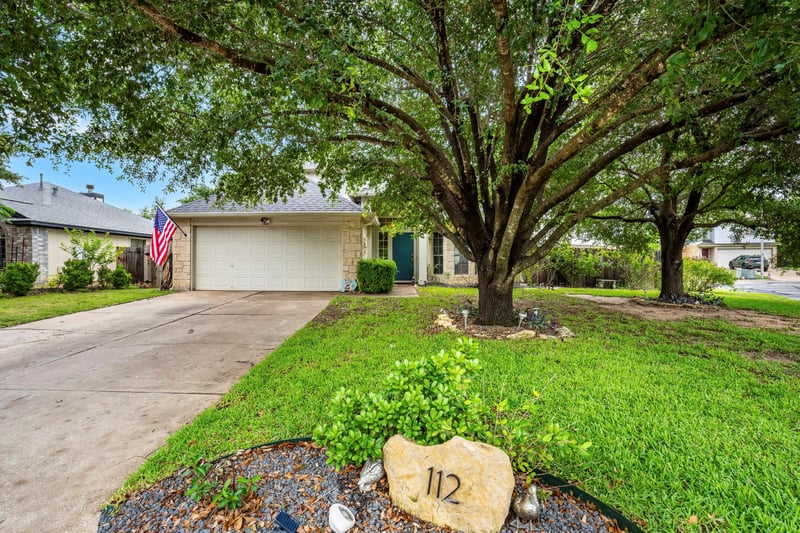 Virtual tour of 112 Dogwood DR