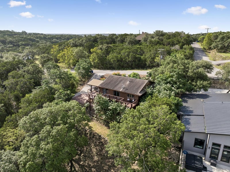 Virtual tour of 1121 Bradstreet
