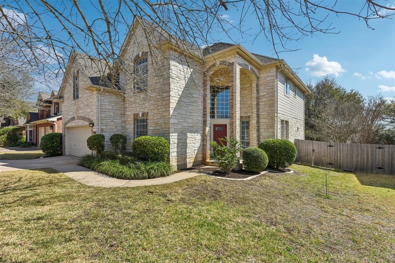 Virtual tour of 11213 Comiso Pala PATH