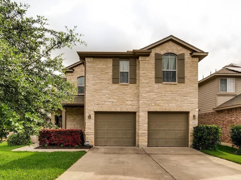 Virtual tour of 11213 Old Quarry