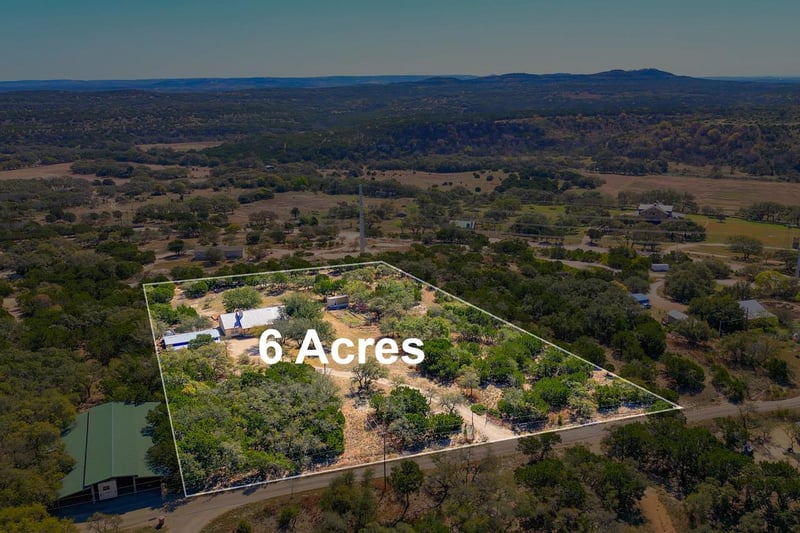 Virtual tour of 1129 Lonesome LOOP