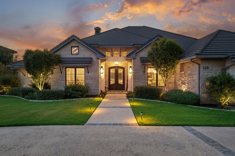 Virtual tour of 113 Birdstone LN