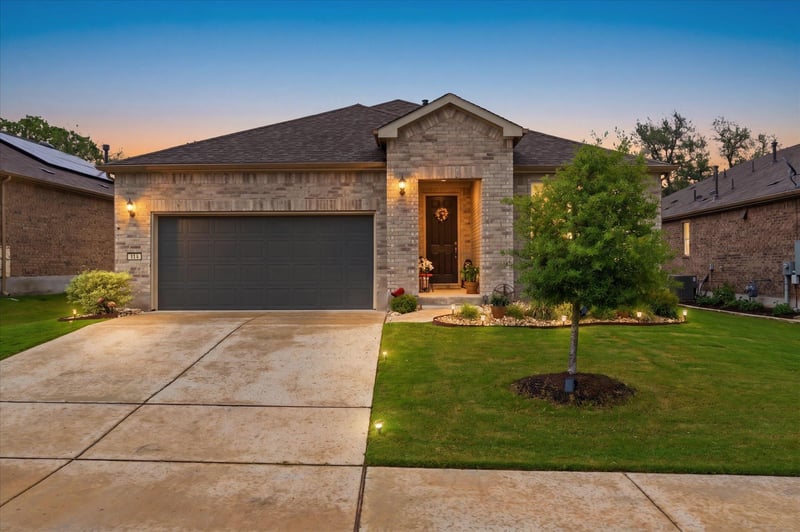 Virtual tour of 113 Lafayette ST