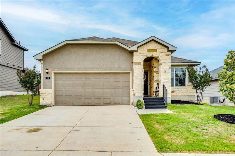 Virtual tour of 113 Lance Trl