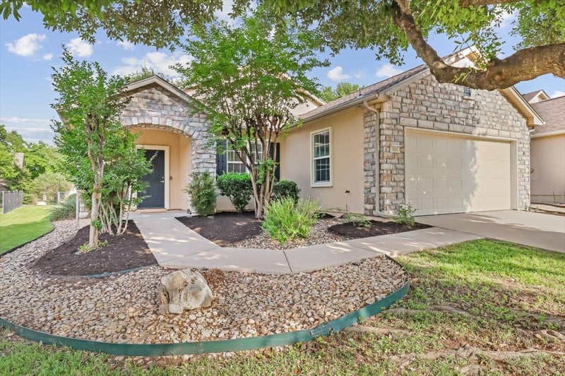 Virtual tour of 113 Lubbock DR