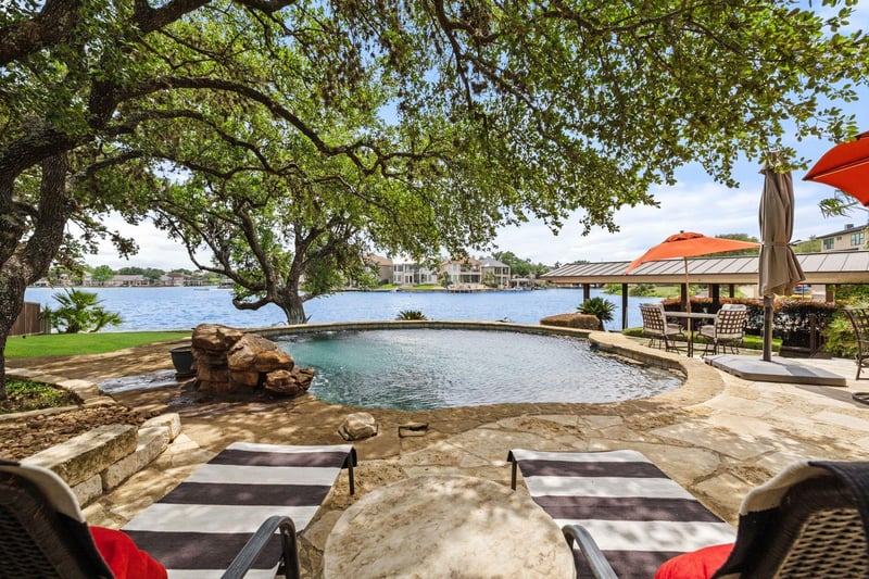 Virtual tour of 113 Wennmohs PL