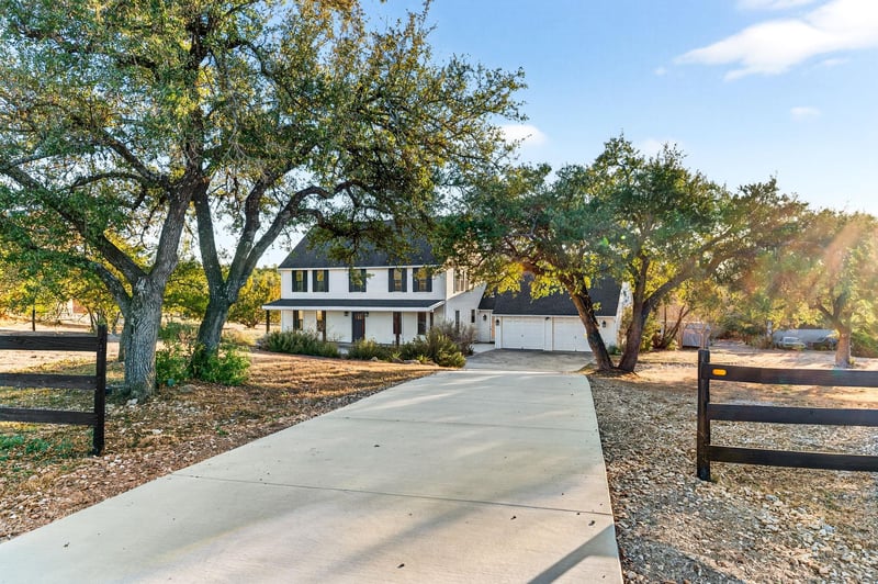 Virtual tour of 11305 SW Oaks