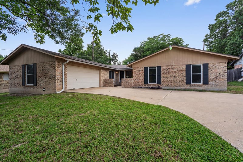 Virtual tour of 11306 April DR
