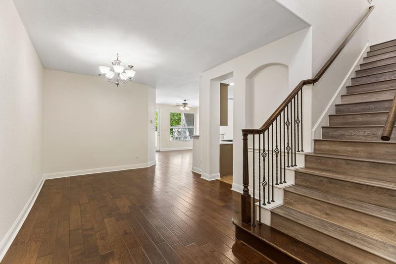 Virtual tour of 114 Aria RDG Unit #802