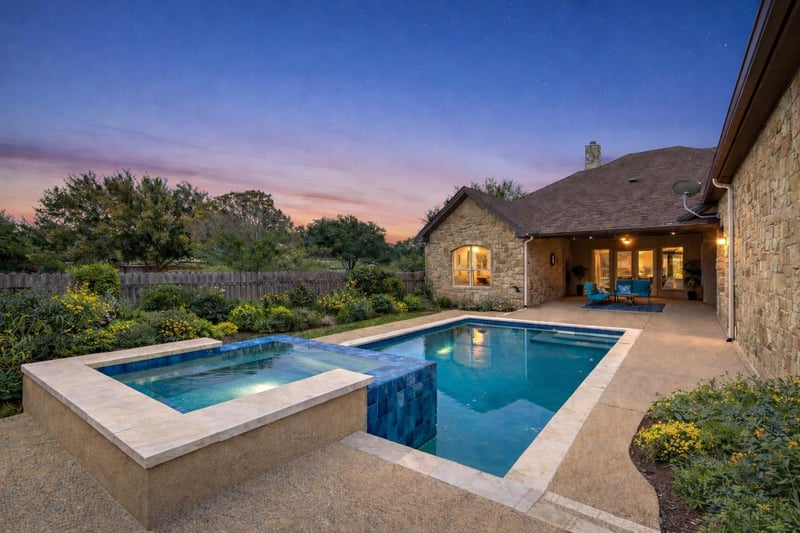 Virtual tour of 114 Preston TRL