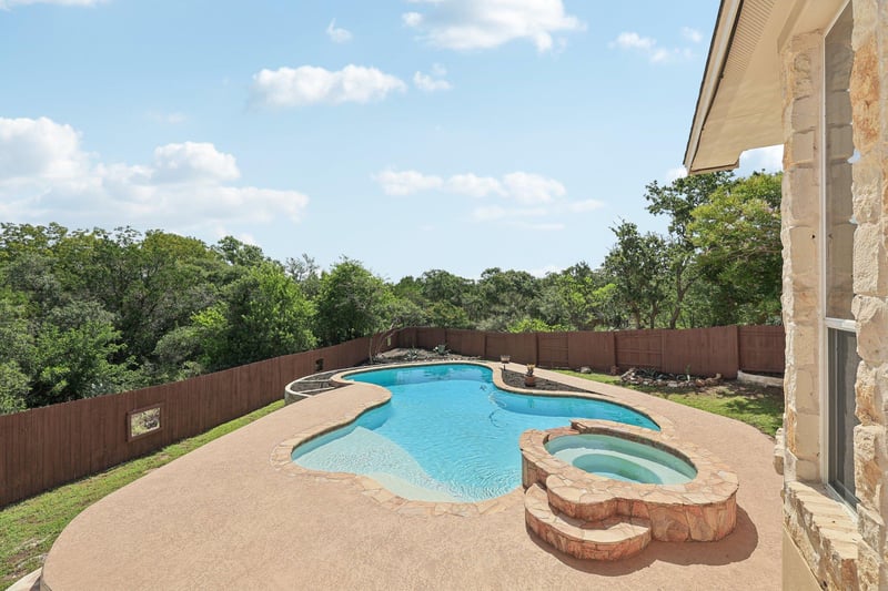 Virtual tour of 11421 Dona Villa Dr