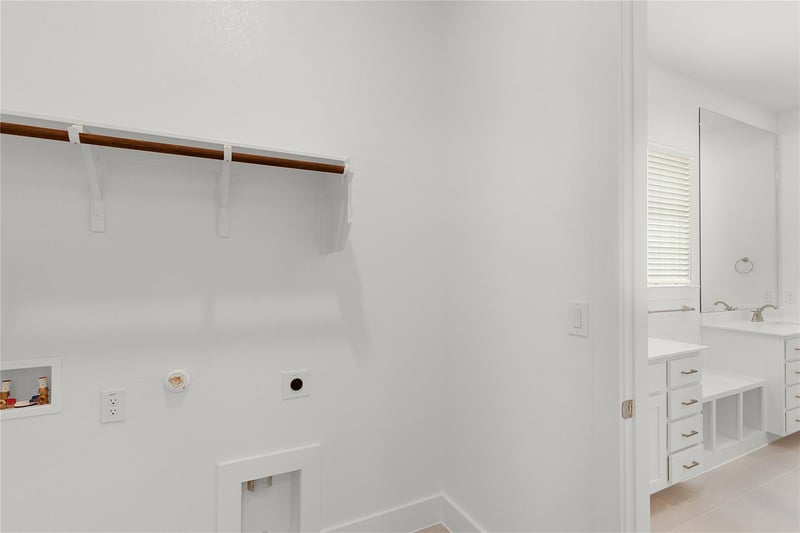 Virtual tour of 1144 Stonehill DR