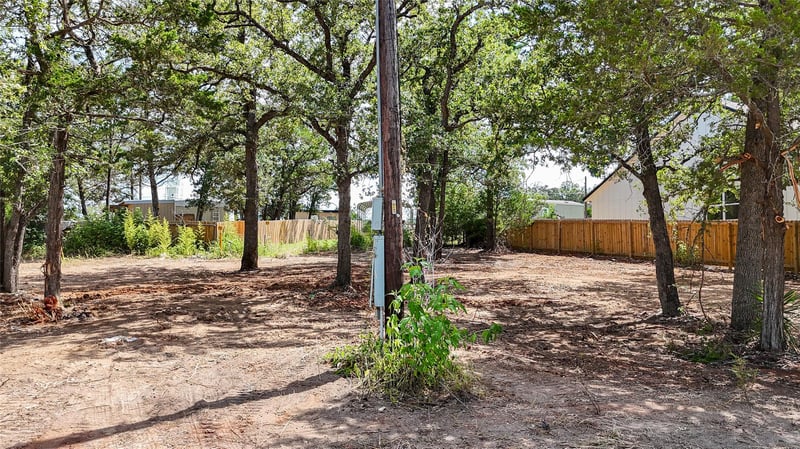 Virtual tour of 115 Eaglenest CT