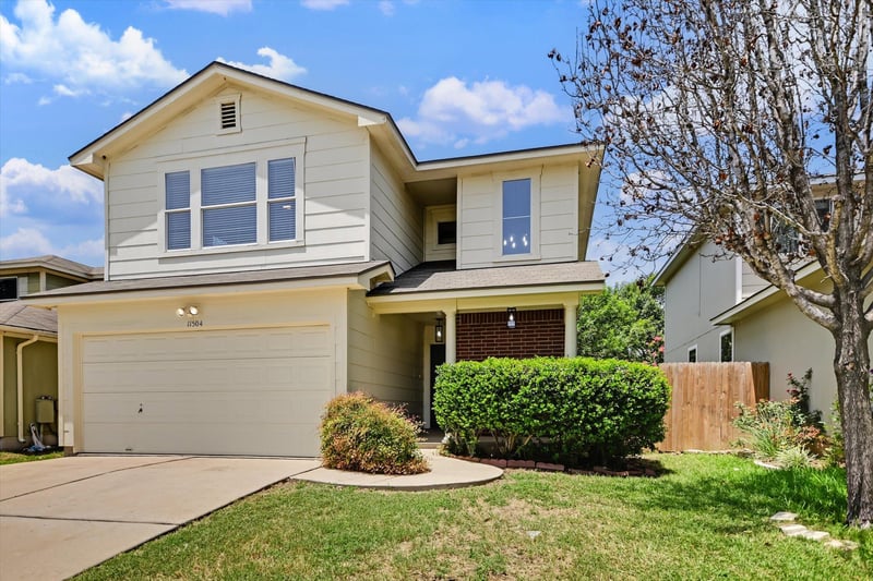 Virtual tour of 11504 Robert Wooding DR
