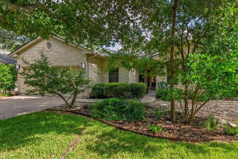 Virtual tour of 11513 Medallion Ln