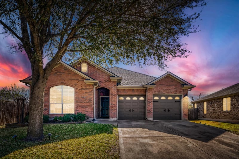 Virtual tour of 11517 Flushwing DR