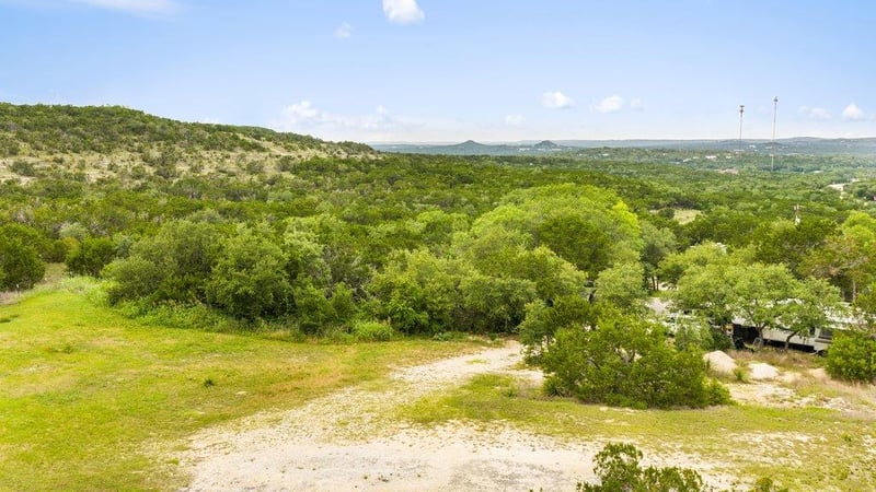 Virtual tour of 11551 Ranch Rd 12