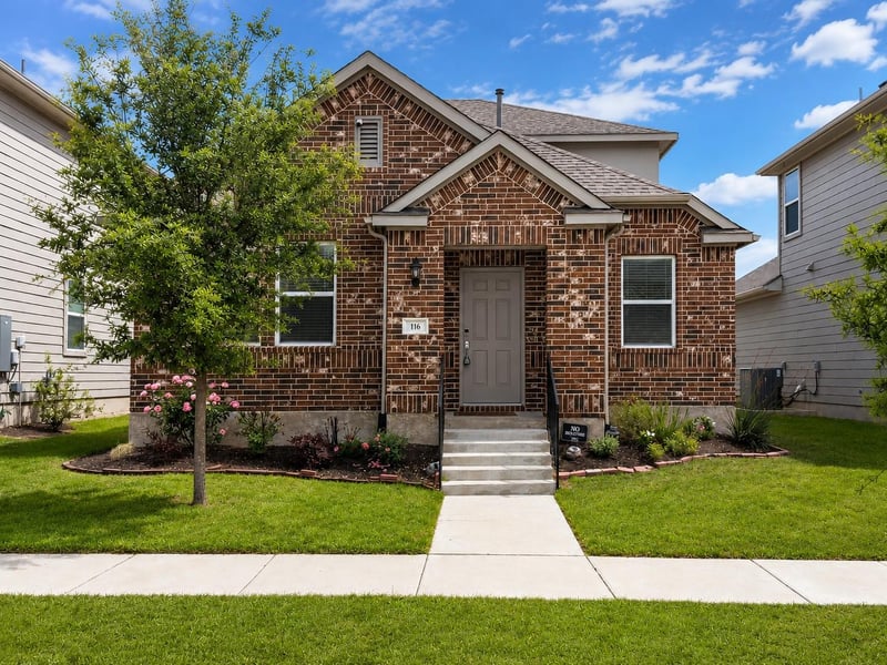 Virtual tour of 116 Gracie WAY
